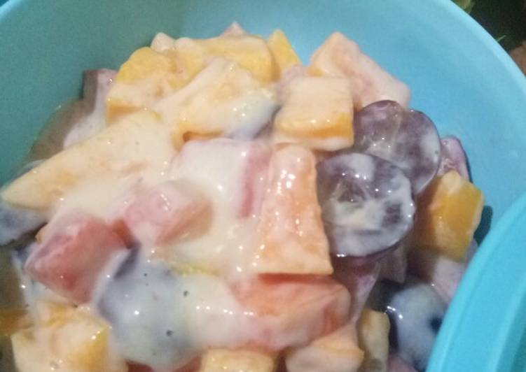 Resep masakan 35. Salad Buah Tanpa Keju | Cara Membuat 35. Salad Buah Tanpa Keju Yang Enak Dan Lezat