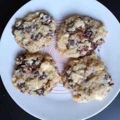A picture of "Chewy cookies" deux chocolats.
