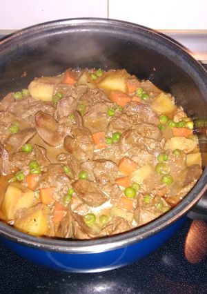 Foto principal de Higaditos de pollo con patata, zanahoria y guisantes