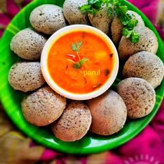 A picture of Ragi (Finger Millets) flours Spong idli.