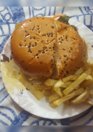 A picture of Zinger burger #cookpadramadan.