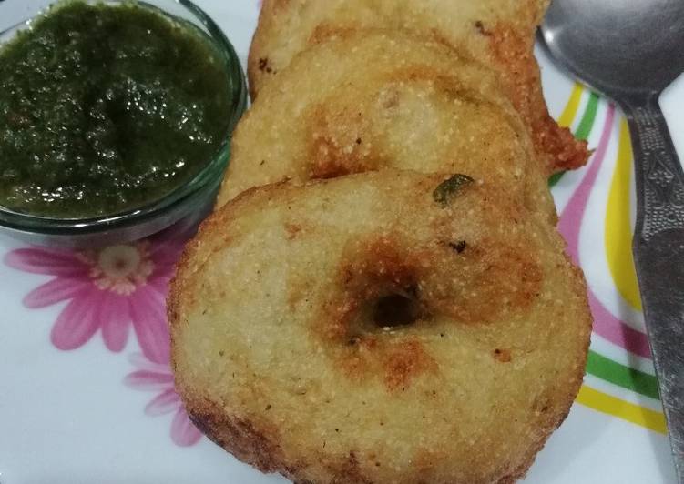 Tasty And Delicious of Aval Vadai