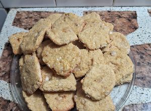 Una foto de Galletitas de avena y coco, miel con chocolate blanco 🍘🥥🍯