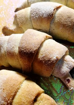 Фото Рогалики с ягодами 🥐.