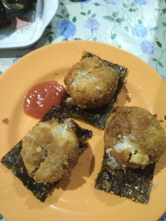 Langkah Gampang Membikin Resep  Yaki Onigiri (Onigiri Goreng) yang Bisa Manjain Lidah, Sempurna