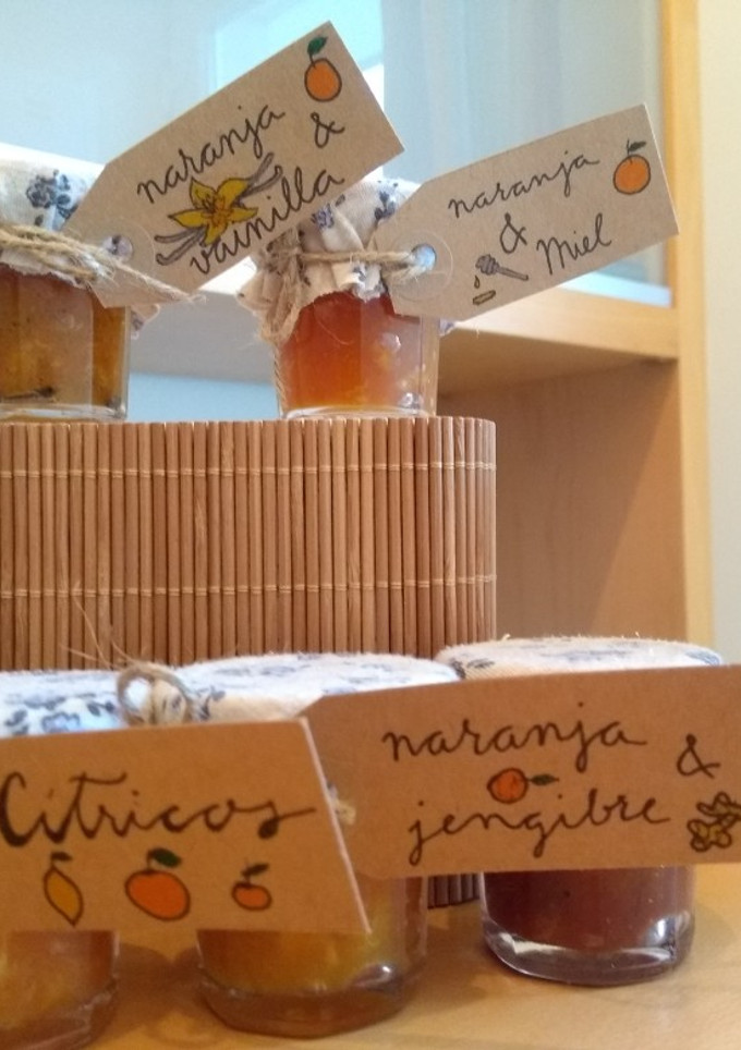 Una foto de Mermeladas de naranja de sabores