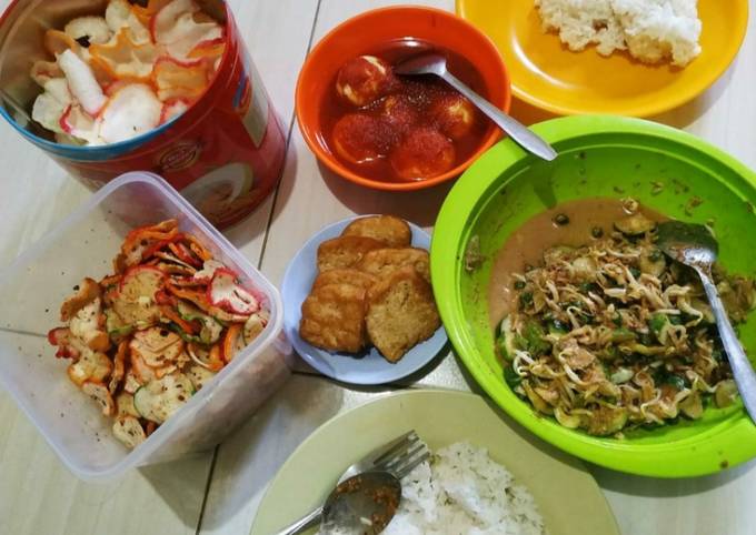 Cara Gampang Membuat Karedok Sunda (salad sunda) Anti Gagal