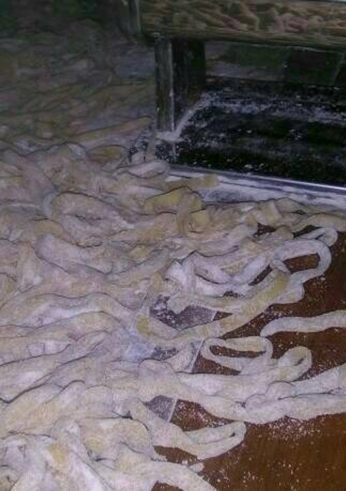 Una foto de Fideos caseros súper fácil!!