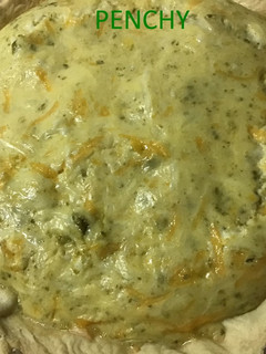 Una foto de Quiche de pesto a la genovesa con 4 quesos
