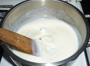 Besamel mártás recept fotója