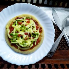 A picture of Instant pizza.