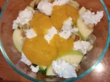 Ensalada de espinaca, manzana, nuez y queso de cabra