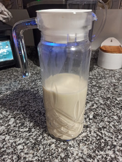 Una foto de Leche vegetal de chufa (horchata)
