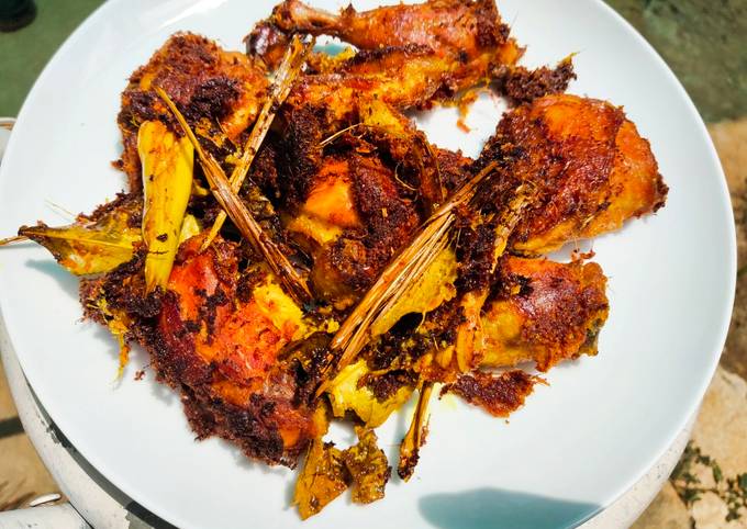 Ayam Goreng Padang Bumbu Lengkuas