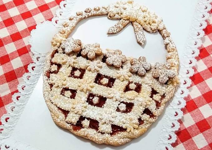 Crostata con marmellata di fragole