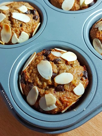 Cara Sederhana Membuat Resep  Banana Wholewheat Choco Chip Muffin yang Lezat Sekali, Lezat