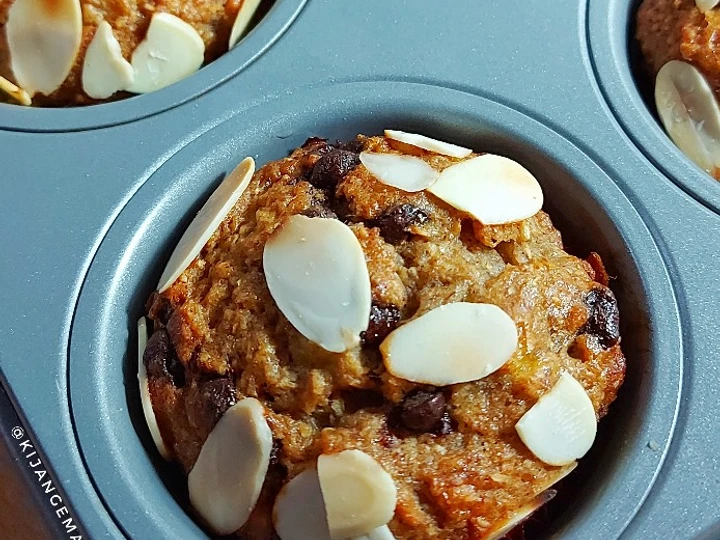 Langkah Gampang Membikin Resep  Banana Wholewheat Choco Chip Muffin yang Lezat Sekali, Enak