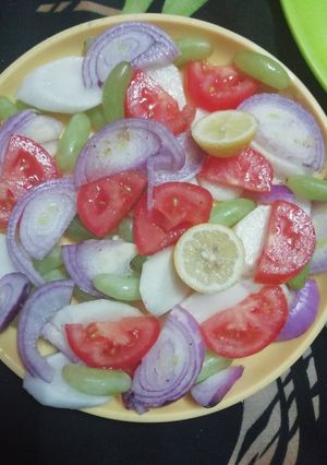 A picture of Green Salad.