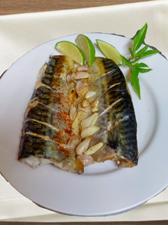 烤蒜香鯖魚 ( 平底鍋版) 的食譜成品照片