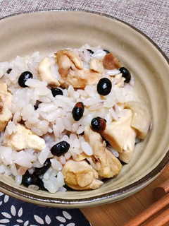 【厚生廚房】黑豆麻油雞飯 的食譜成品照片
