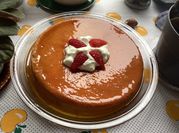 Una foto de flan de yogurt