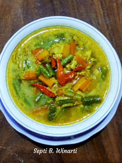 Foto resep Sayur Wortel dan Buncis Bumbu Kuning (bumbu Rujak)