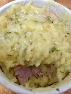 Una foto de Mug cake de queso y jamón York