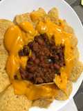 Nachos con queso y chile
