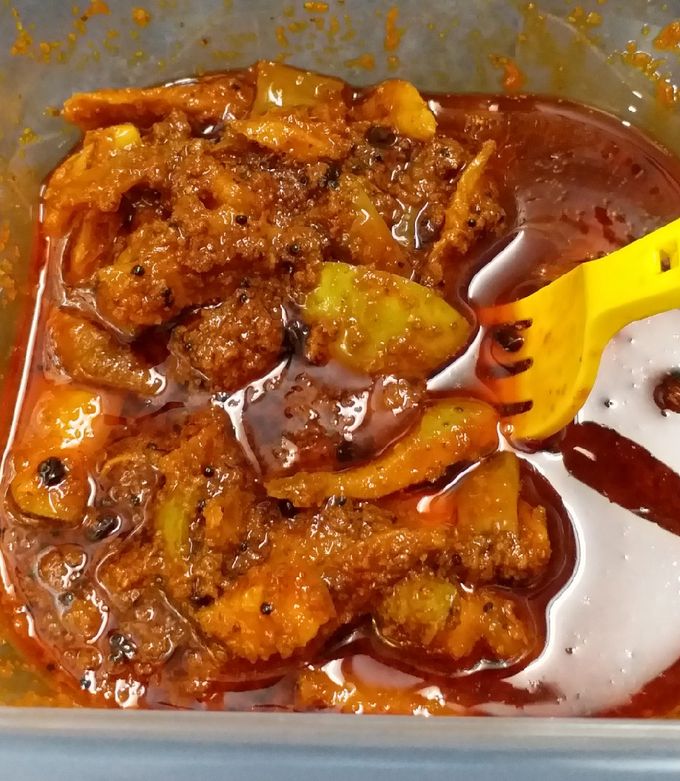 A picture of Mango and Lime Pickle.