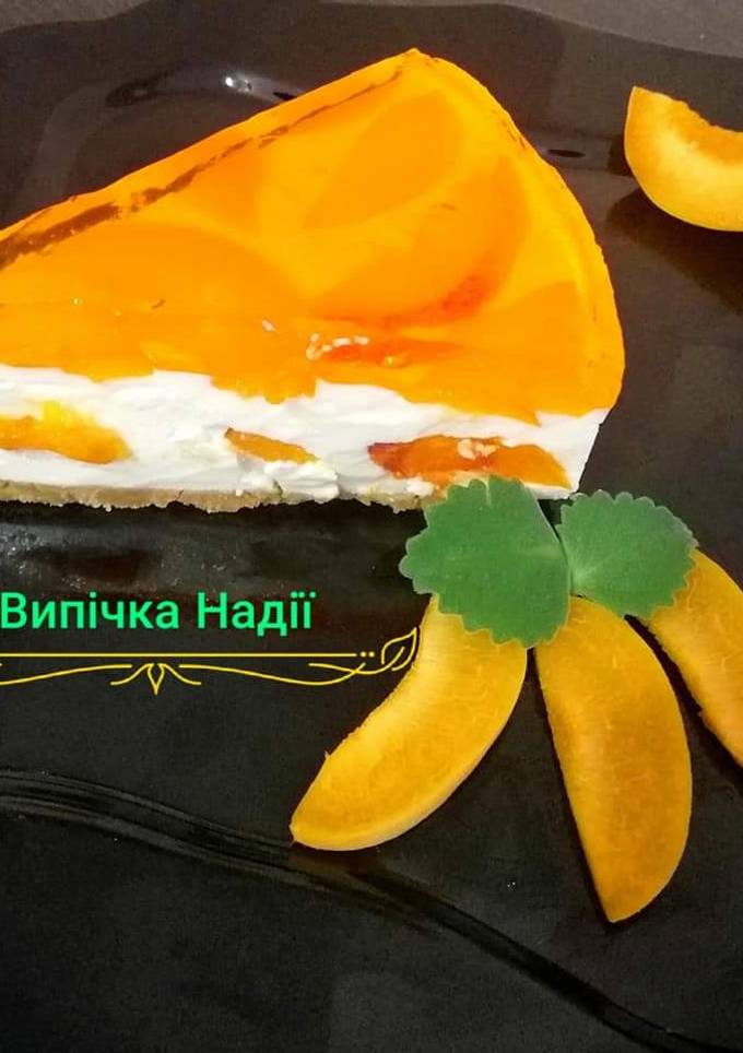 Чізкейк з абрикосами