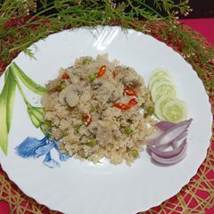 A picture of Butter Garlic Mushroom Samak Rice Pulao.