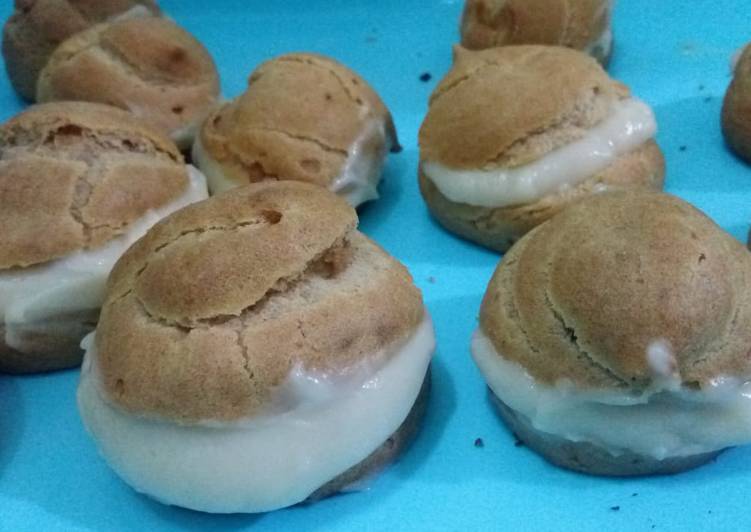 Kue soes jadoel dengan OTANG. Dijamin MANTOEL!