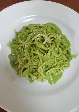 Una foto de Tallarines verdes
