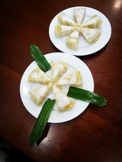 A picture of Steamed Banana Cake with Coconut Milk.