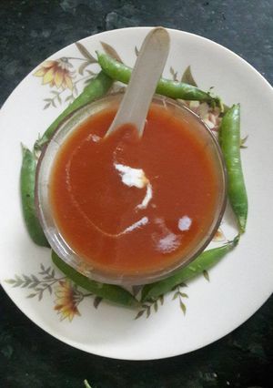 A picture of Tomato gajar soup Tomato carrot soup.