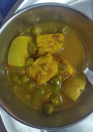 A picture of Potato And peas veg.