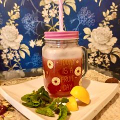 A picture of Plum juice.