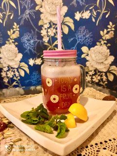 A picture of Plum juice.
