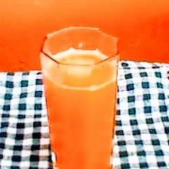 A picture of Caropapaya juice.