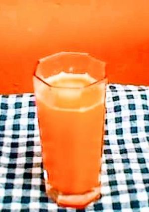 A picture of Caropapaya juice.