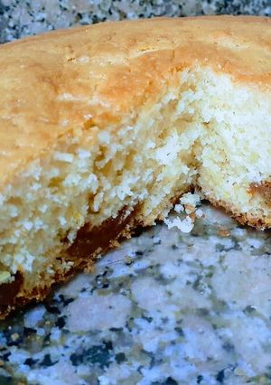 Una foto de Torta de limón y tropezones de dulce de leche