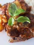Estofado de Cabrito con Mix de Frejoles a lo Carmelita