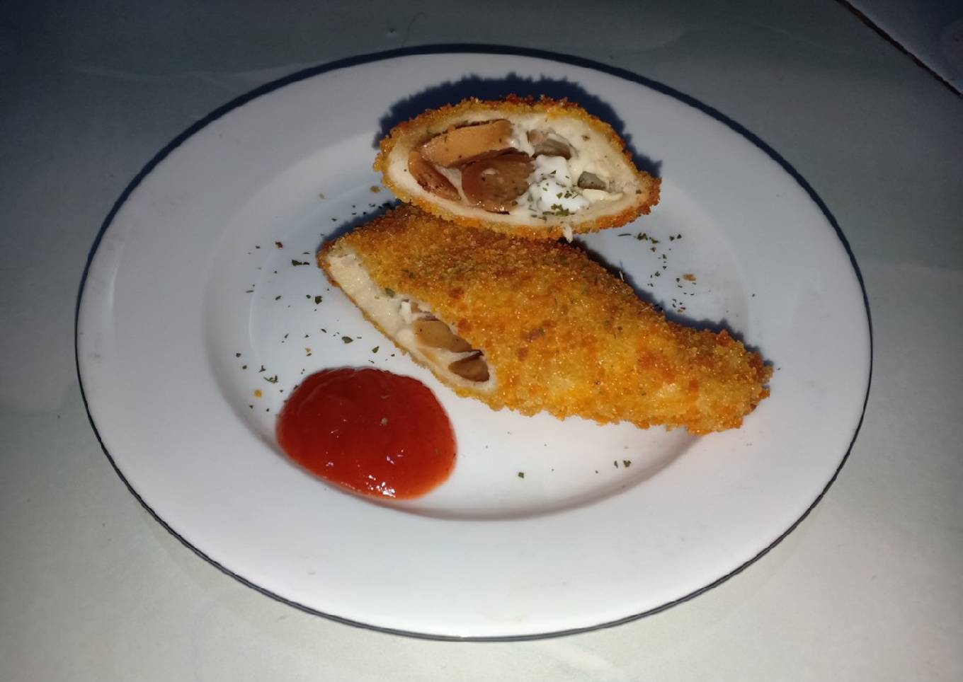 Roti Goreng Sosis Mayo