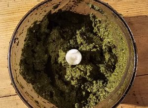 Una foto de Pesto de menta y ortiga