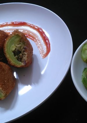 A picture of Lentil stuffed Teasle Gourd Cutlet.