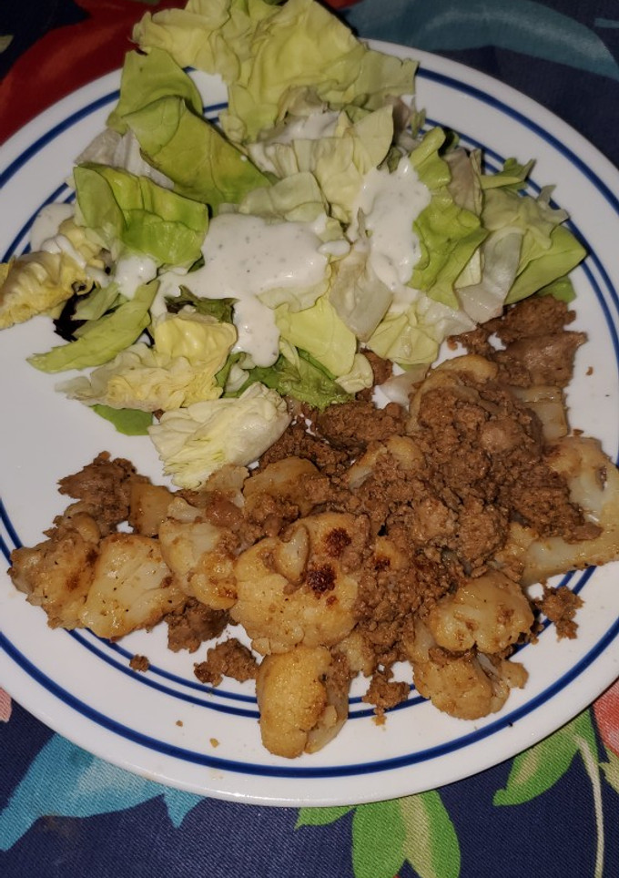 A picture of Garlic Butter Ground Turkey and Cauliflower Skillet.