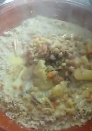 صورة لوصفة كسكس لحمر بي لكديد وكرداس ديال برد وشتاء 😋😋😋