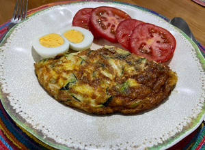 Una foto de Tortilla fácil de zapallito italiano