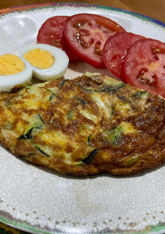 Una foto de Tortilla fácil de zapallito italiano