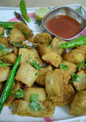चावल के आटे के फरे (chawal ke aate ke fare recipe in Hindi) रेसिपी मुख्य फोटो